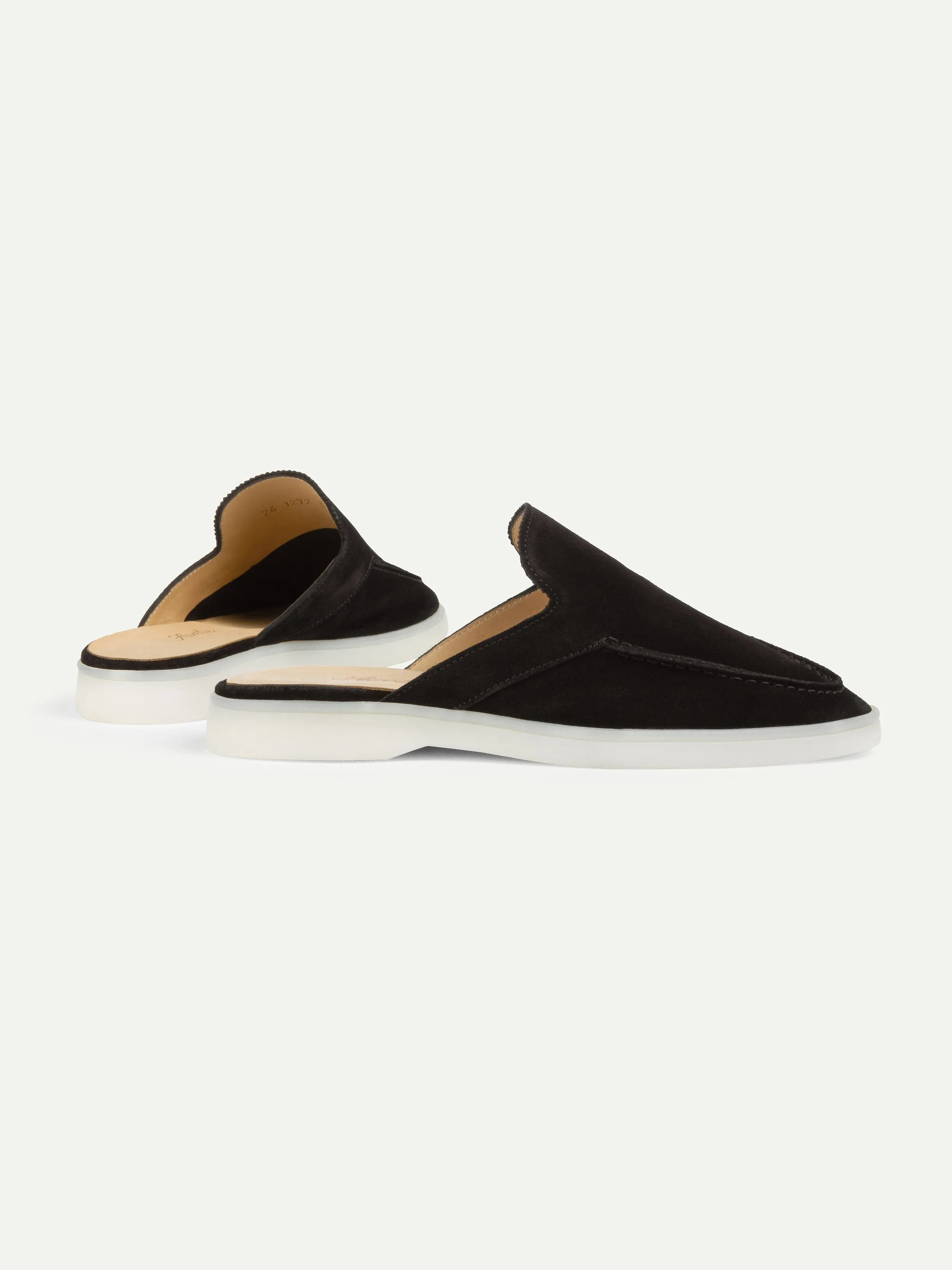 Lady Black Yacht Slipper